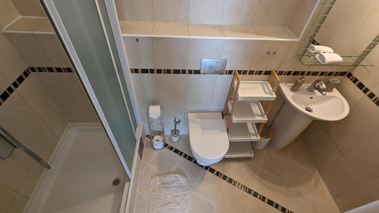 Downtown Fiume, Underground Garage Within The Property Екстер'єр фото