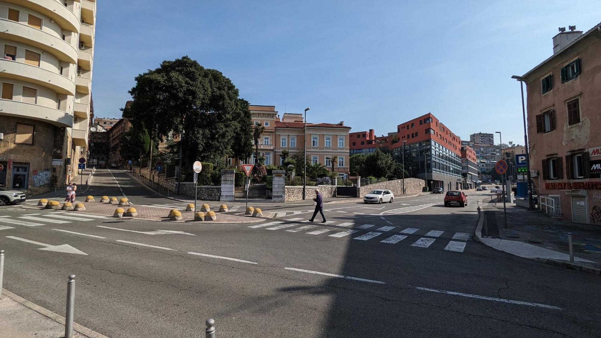 Downtown Fiume, Underground Garage Within The Property Екстер'єр фото